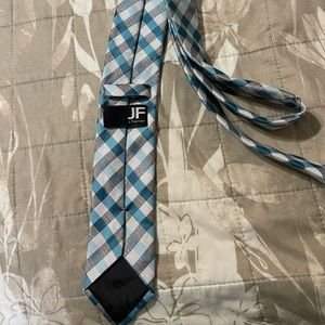 Jferrar tie